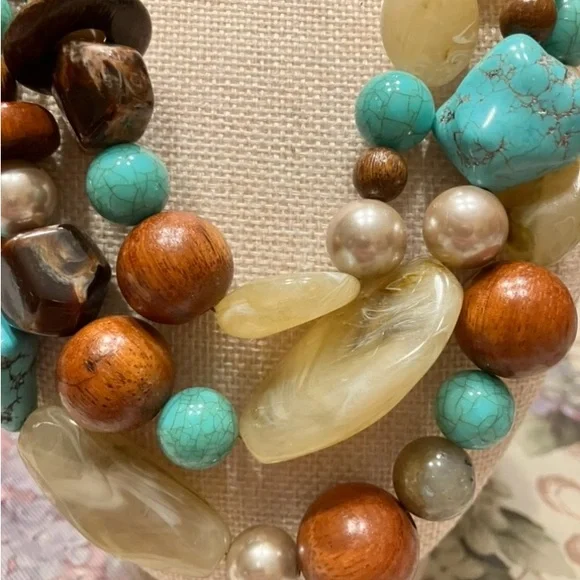 CHICOS ONE OF A KIND NECKLACE WITH AUTHENTIC TURQUOISE, ACRYLIC, WOOD and STONE - Picture 14 of 16